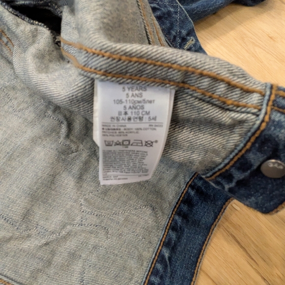 Disney Gap Mickey Mouse Denim Jacket - Picture 5 of 5